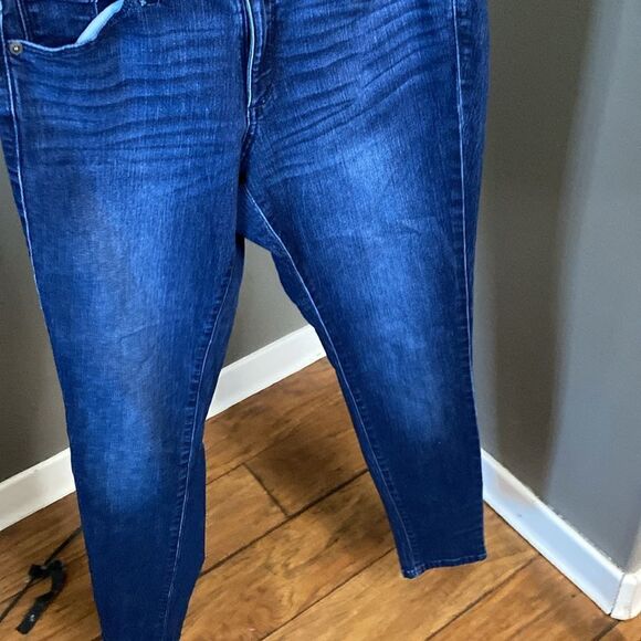 Universal Thread Mid-rise Skinny Dark Wash Jeans Stretch - Picture 11 of 11
